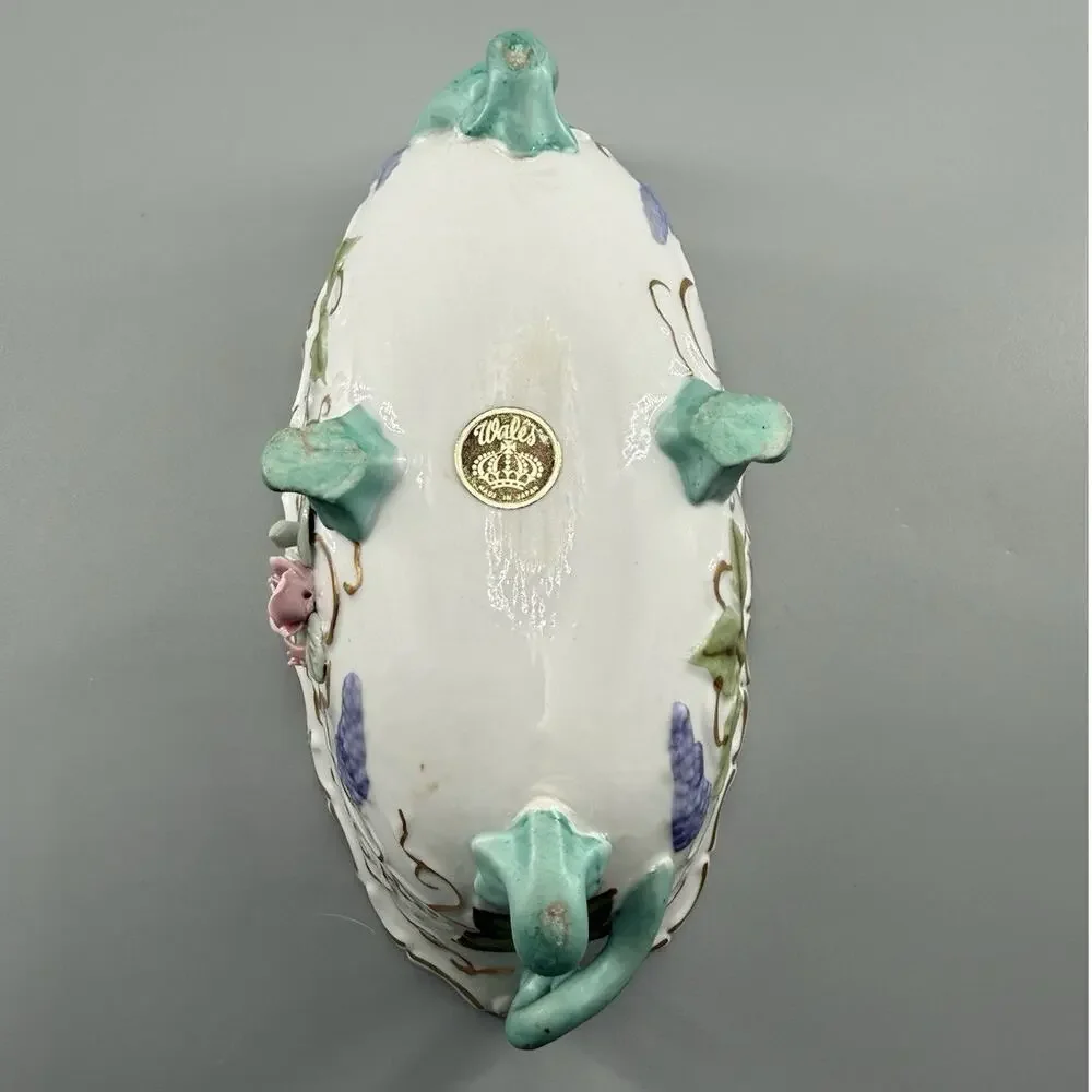 Vintage Westland Japan Floral Porcelain Trinket Box Gold Ormolu Footed Case